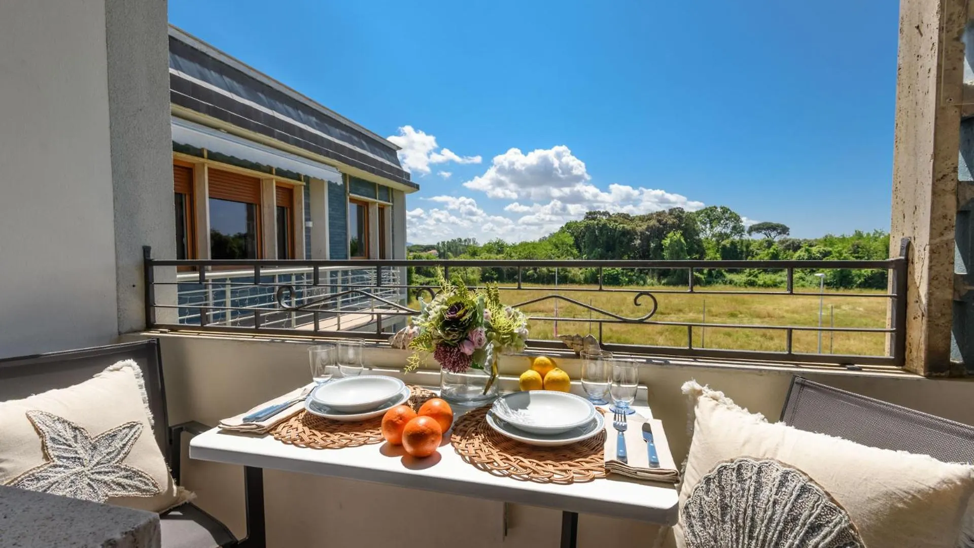 Apartment Ocean Breeze Lido Di Camaiore Italy