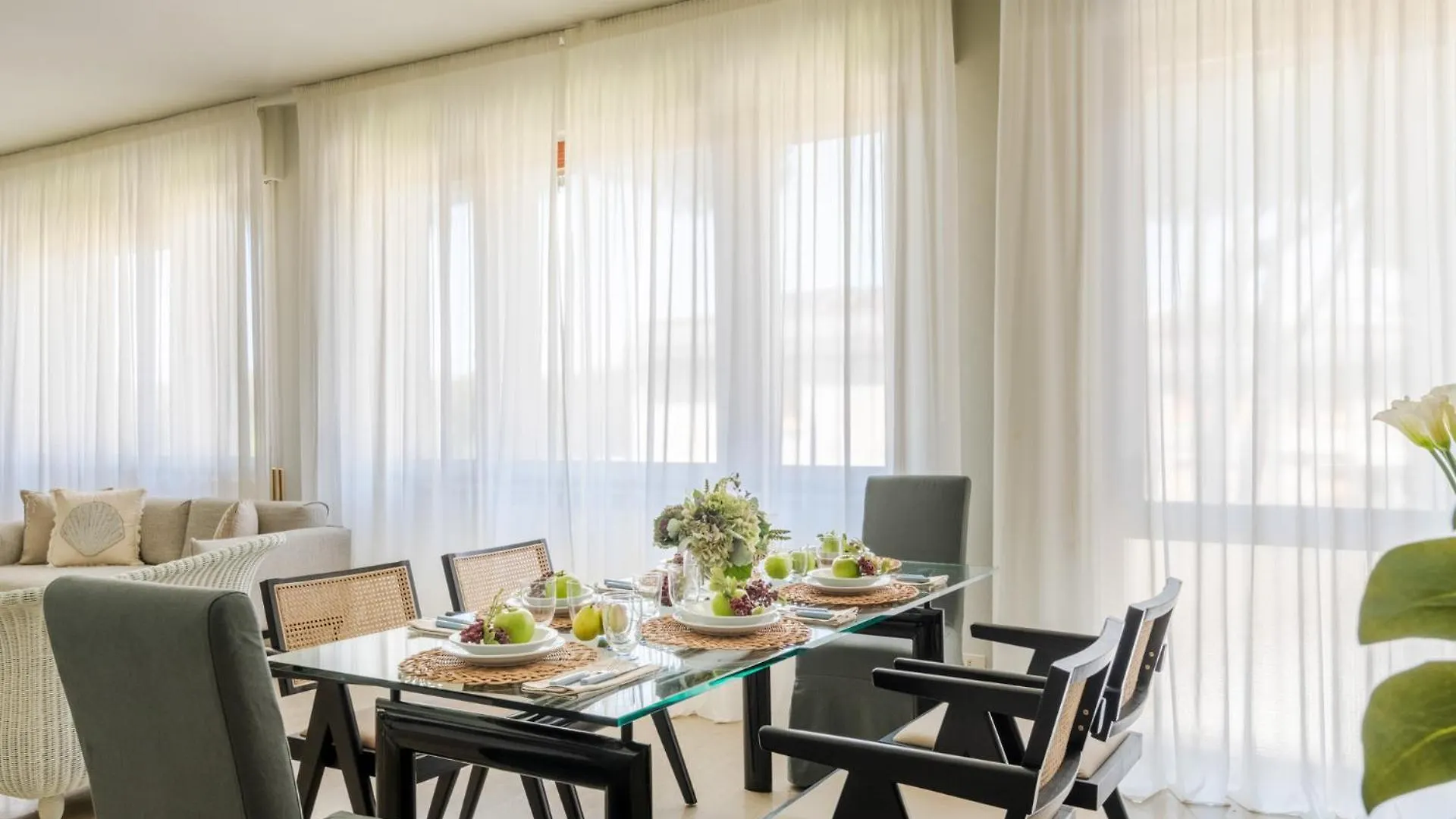 Ocean Breeze Lido Di Camaiore Italy